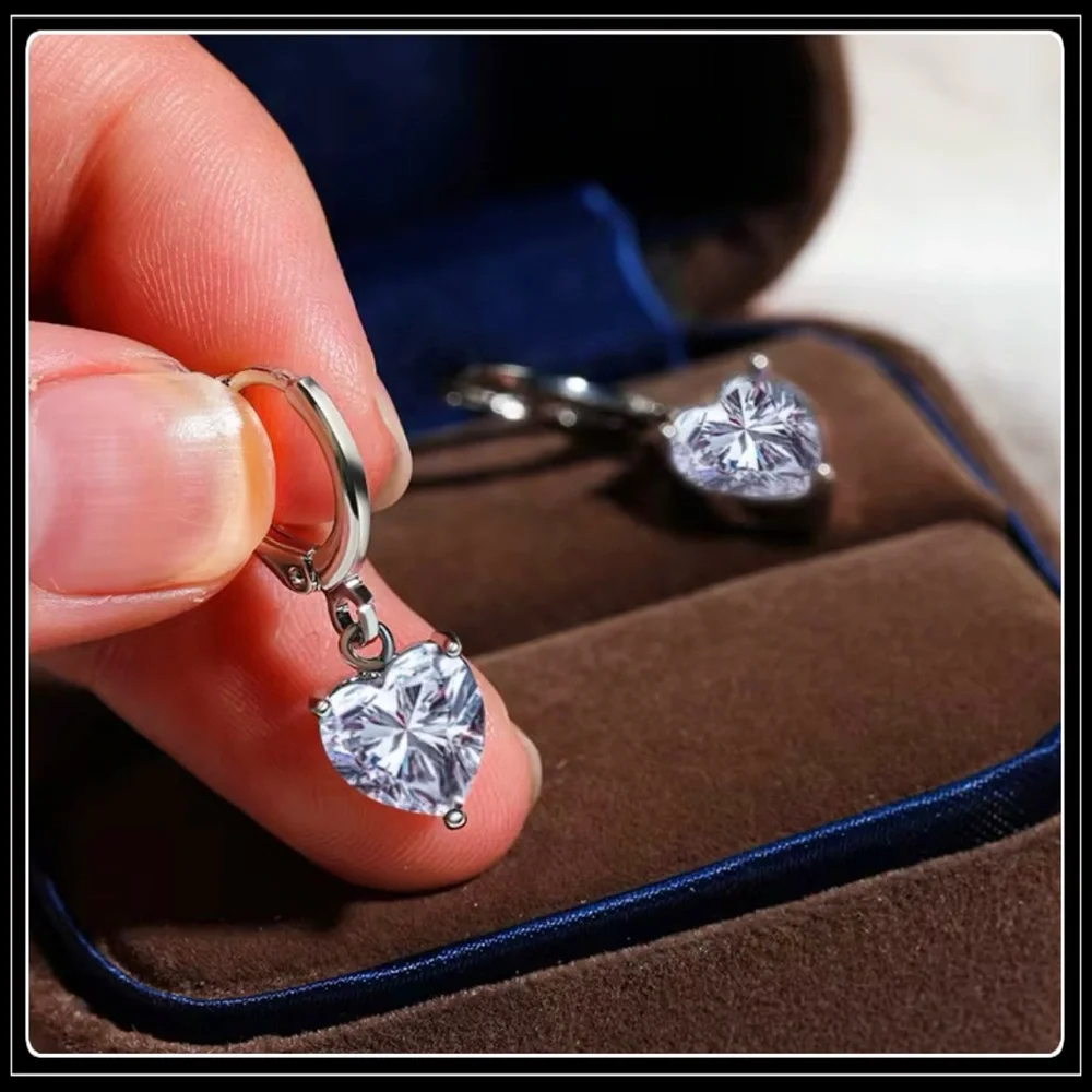 NEW SPARKLING SILVER SIMULATED DIAMOND HEART LOVE GIFT HUGGIE EARRINGS